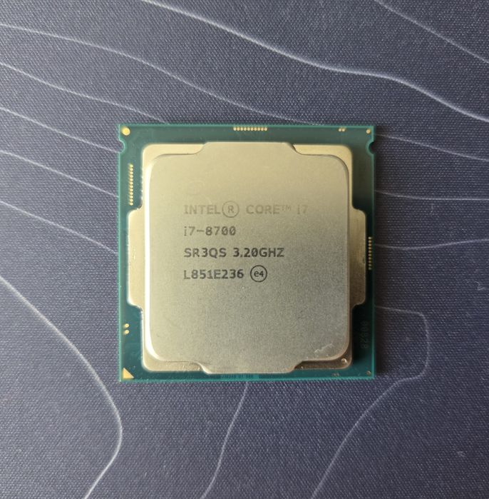 Процессор Intel i7 8700