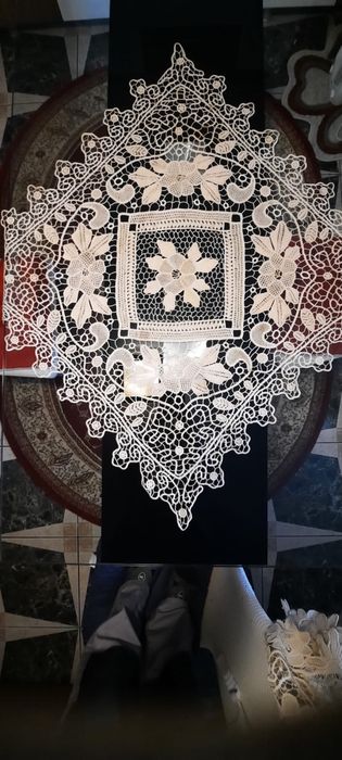 Fata de masa pontlas crosetata manual