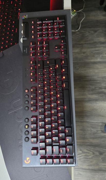 Tastatura Logitech G915