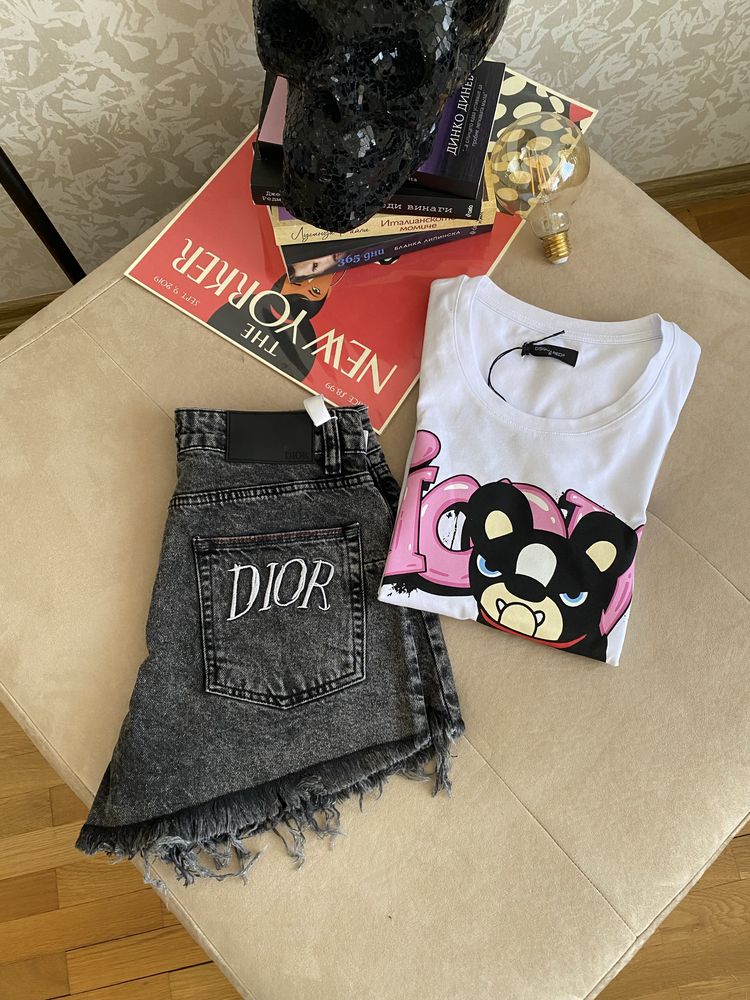 Къси панталонки Dior