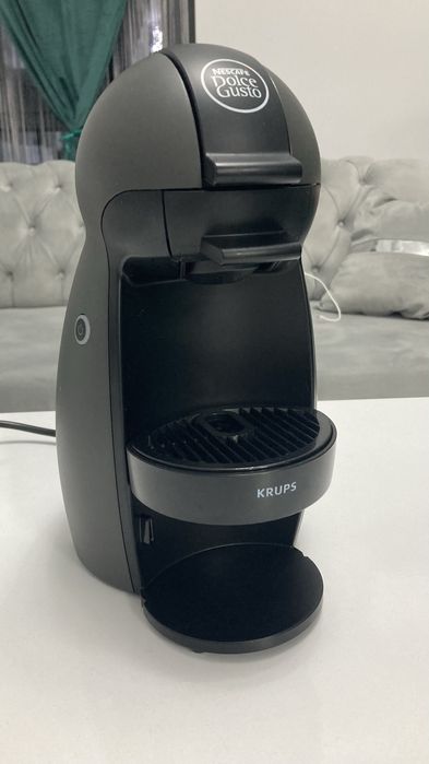 Кафе машина на капсули.DOLCE GUSTO