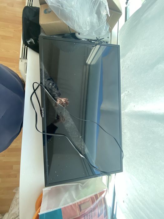Продам телевизор