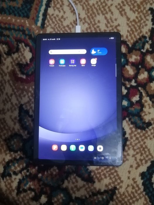 Планшет почти новый
