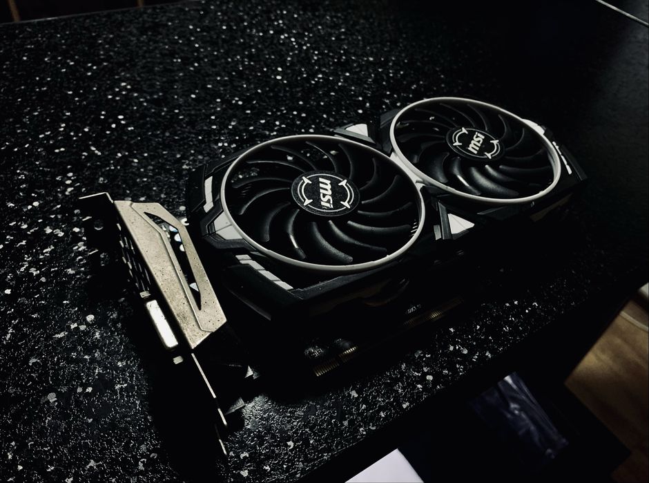 Видеокарта (игровая) RX580 8GB