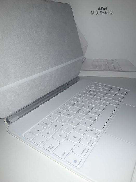 Чехол Apple IPad Magic Keyboard оригинал