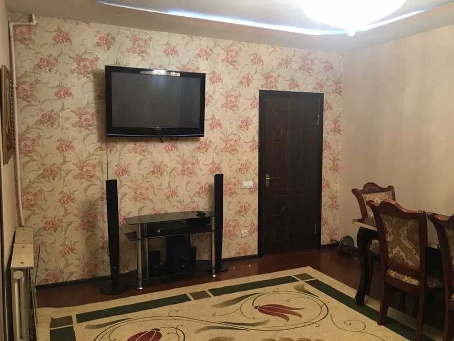 Чорсу продается 2 комнатная квартира