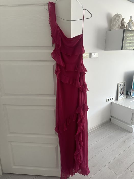 Рокля на mango ,като нова