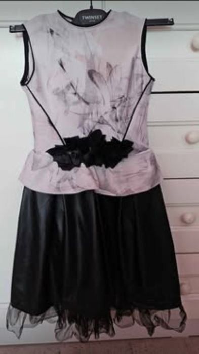 Официална рокля за момиче 8-9 г.