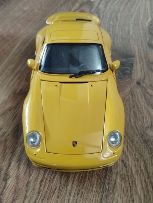 machete 1:18 ,Burago, Maisto
