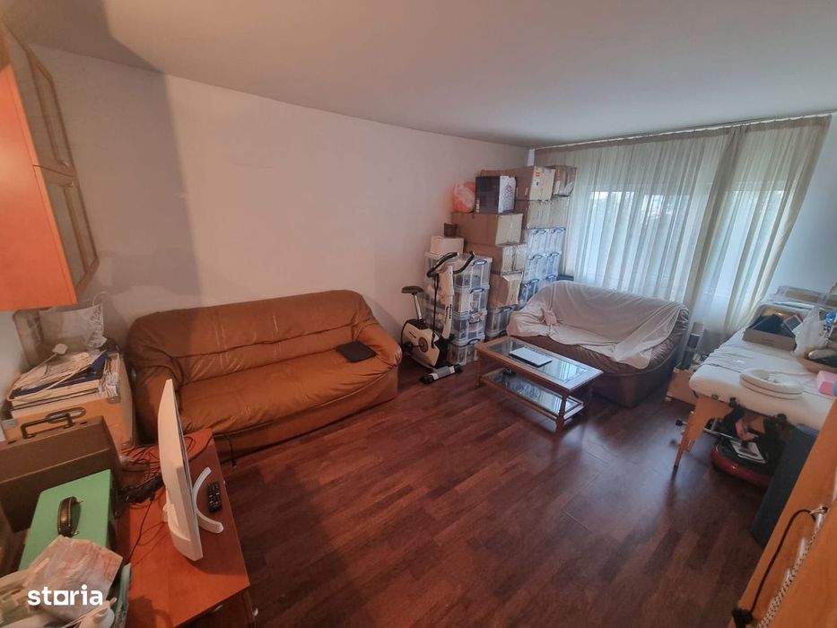 Faleza nord-apartament 4 camere decomandat cu gaze