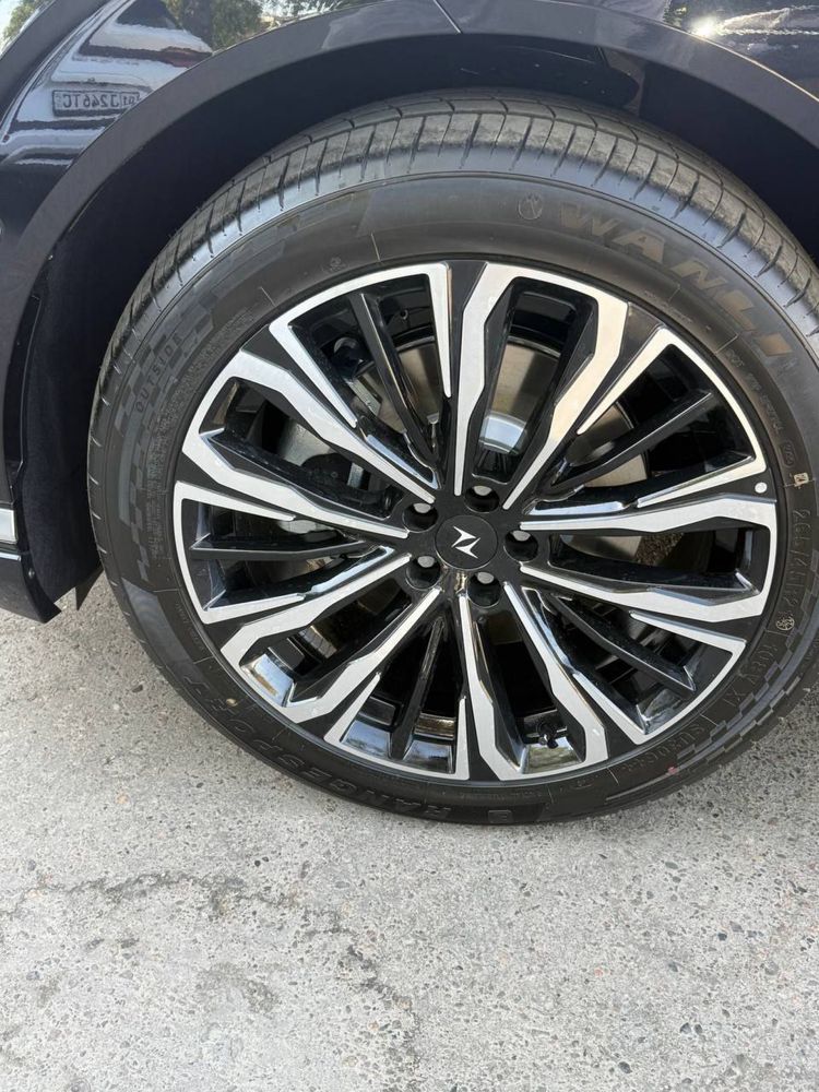 Dongfeng 008 restyling 2025/26