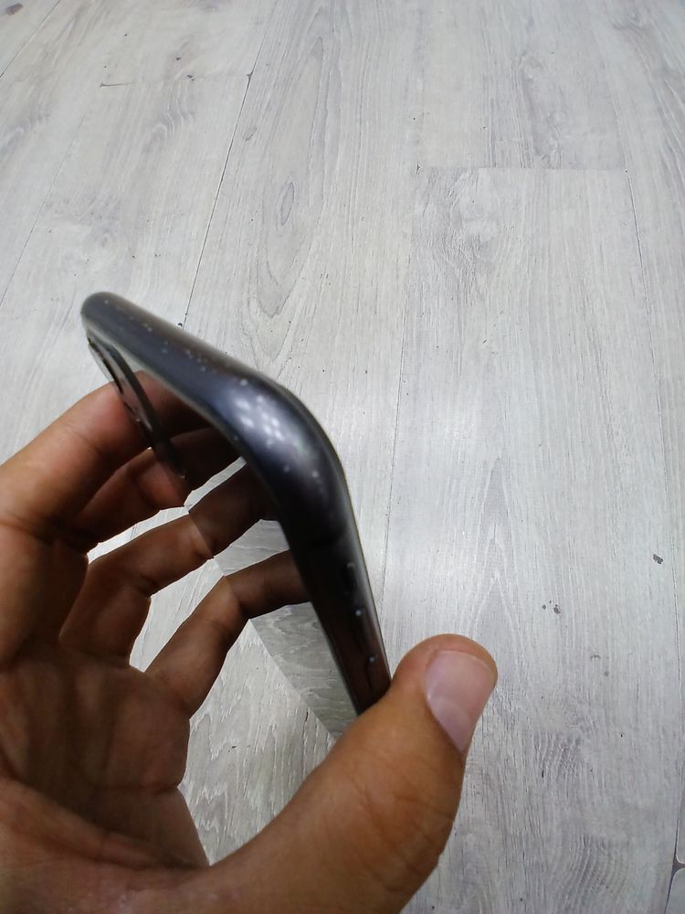 iPhone 11 256GB LLA