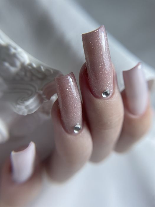 Manichiura profesionala si oja semi in Tg Mures-calitate, rezistenta