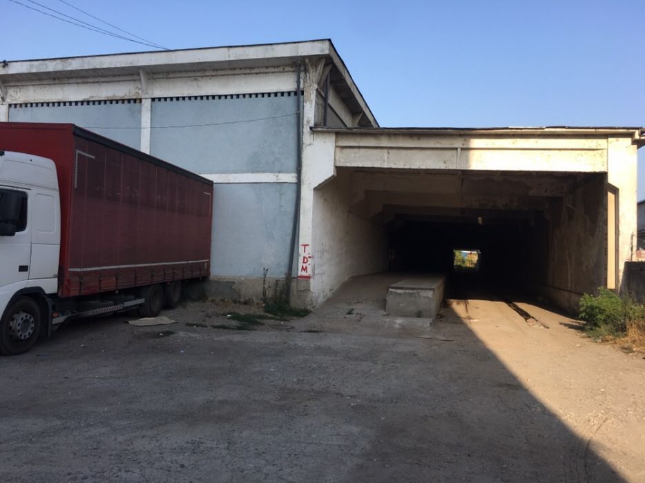 Închiriez spații de depozitare