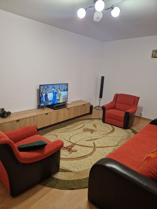 Închiriez apartament 2 camere, in regim hotelier, pt Târgul de Craciun