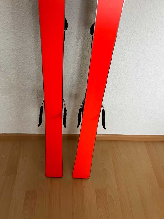Ski schi carve NOI Atomic REDSTER S8i 155cm model 2025