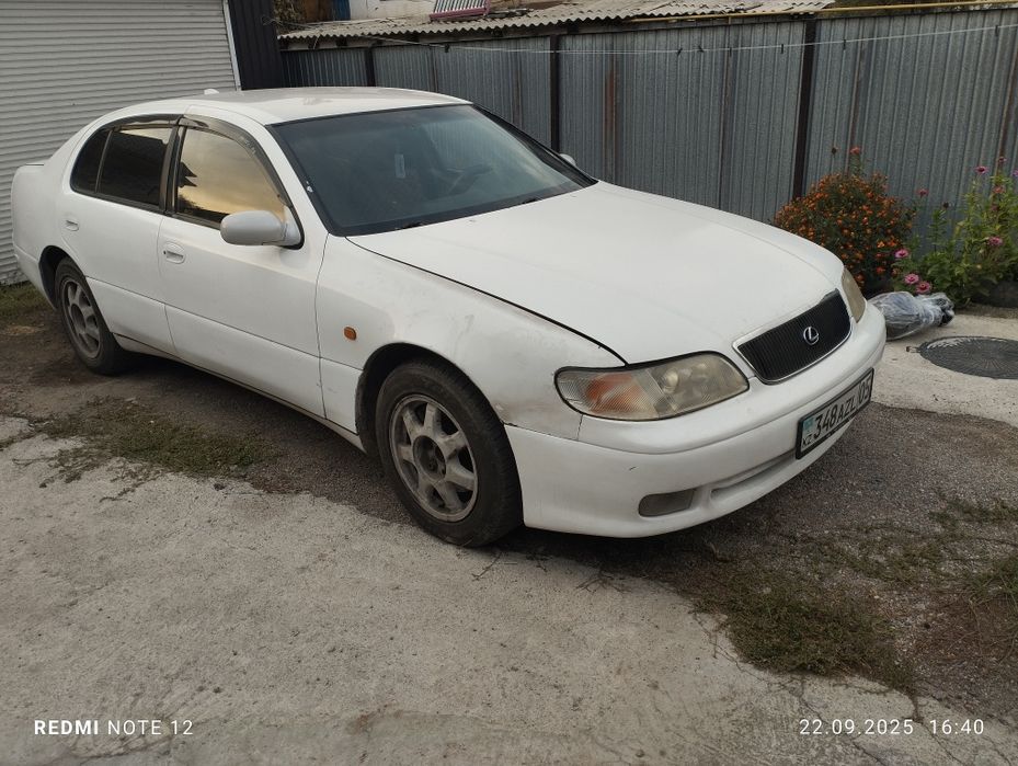 Продам машину GS 300 , 147 кузов