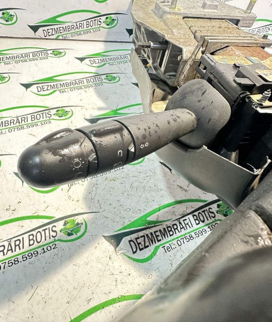 Maneta semnalizare Renault Laguna a 2-a generatie