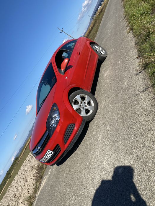 Opel Astra H GTC 1.6