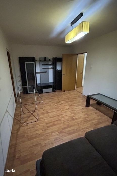 Apartament 3 camere de vânzare Gorjului
