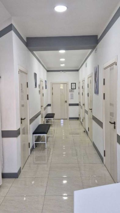 Здание под клинику Юнусабад-2 12-кабинетов 2-эт 336 м² евроремонт