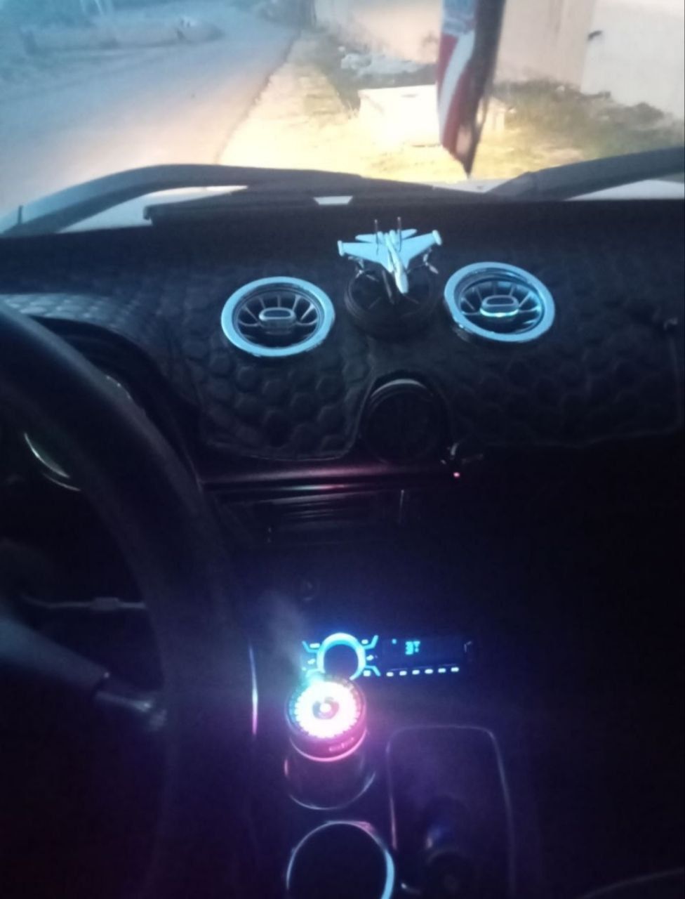 Vaz 2106 holati zoʻr matori hadavoyda ishi yoq yumshoq yuradi