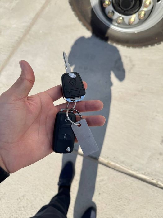 Howo 10 tonnalik samosval sotuvda tayyor. Kredit lizing bor