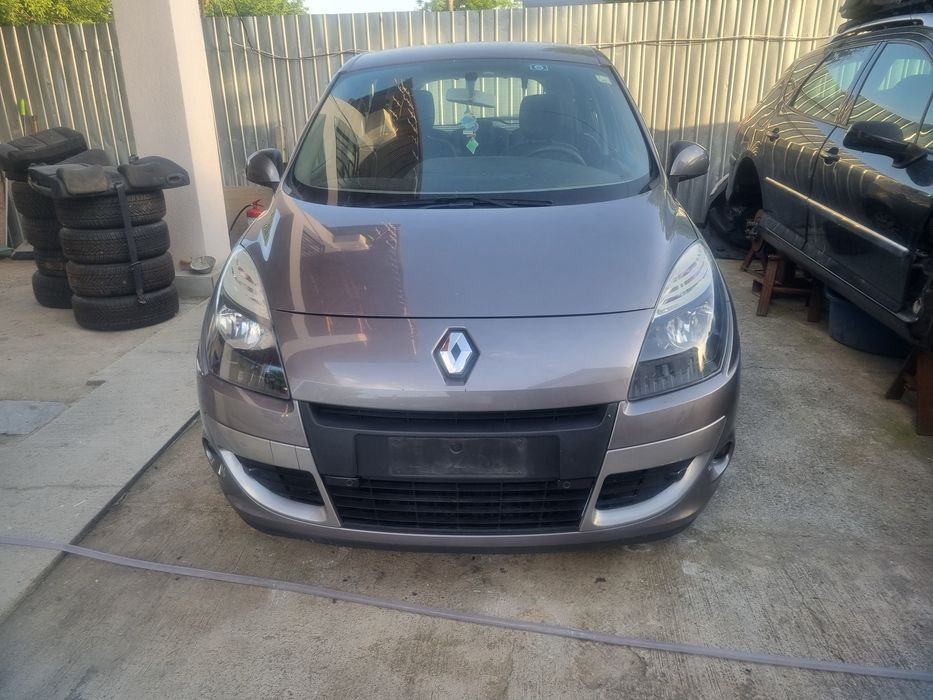 Capota  motor renault  scenic 3
