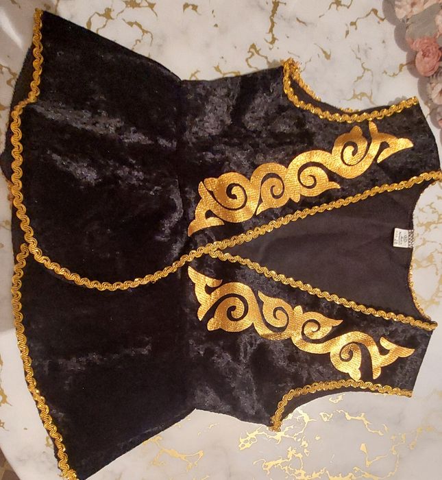 Продам казахские детские жилетки