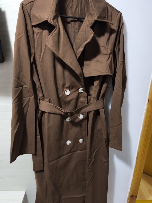 Шлифер в цвят шоколадово кафяво