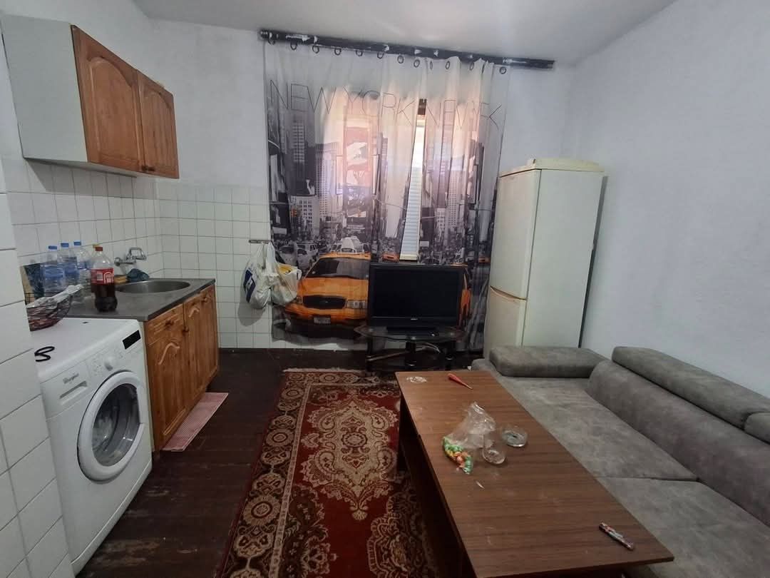 Продава се Къща в Петрич - 50 кв.м за 1700 €/кв.м - Снимка #1