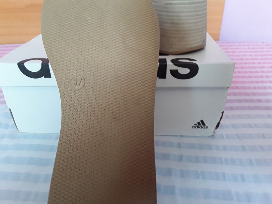 Vând Papucii cu Platforma Piele Naturală Mărimea 37 Italia