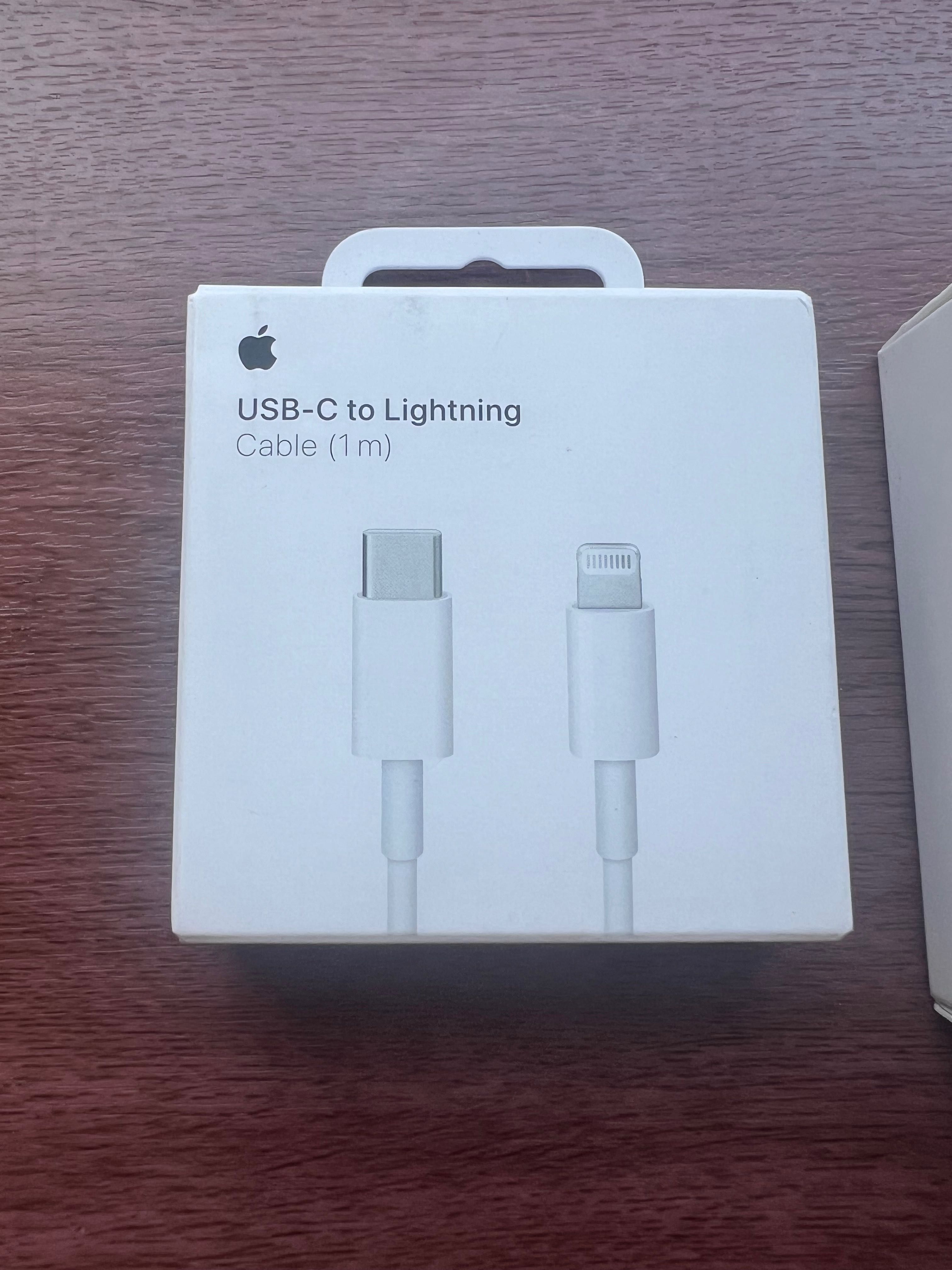 Apple adapter 20w USB-C fast charger 
Кабель Usb-C (1m) оригинал