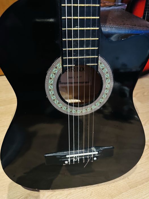 Chitara  acustica  doua la pret de una