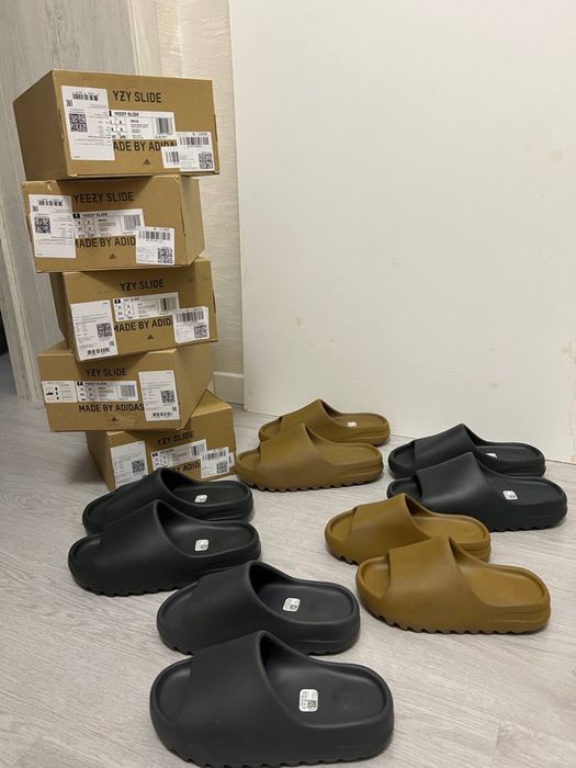 Adidas Yeezy Slide