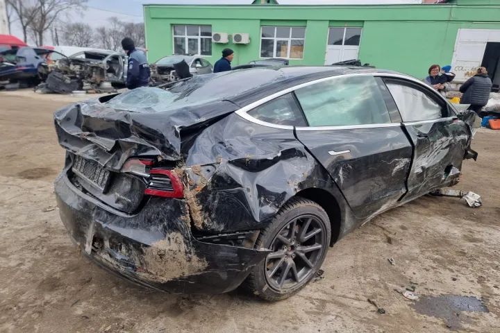 motor electric Tesla model 3 LR dual motor, 4x4, 441cp, capacitate acumulator 80.5kwh dezmembrari haion bara spate lampa stop cutie de viteze