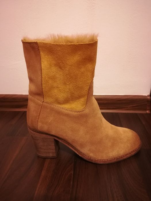 Ghete piele întoarsă produs NOU