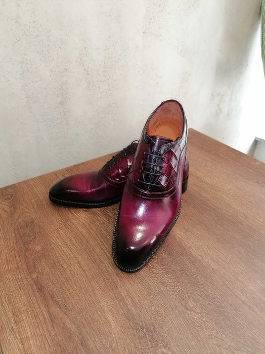 Pantofi lucrati manual, marime 39