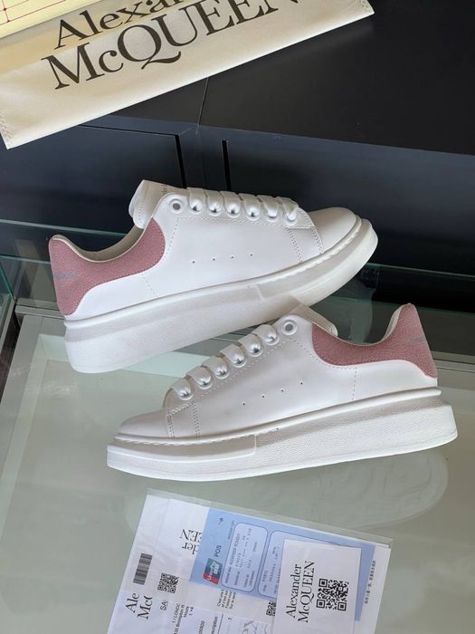 Adidasi Alexander Mcqueen noi !!! Marimi 36/40 !!!