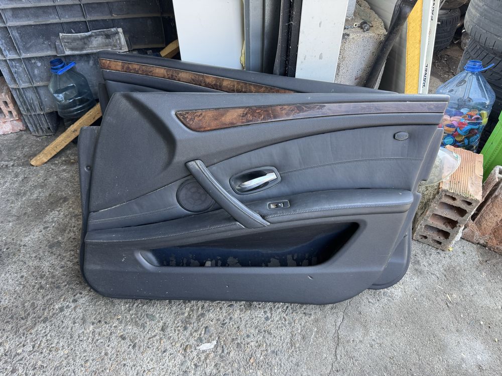 Кори за врати черни за бмв е60 61 bmw e60 61 фейслифт