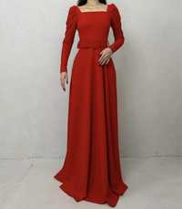 Продам платье красное длинное