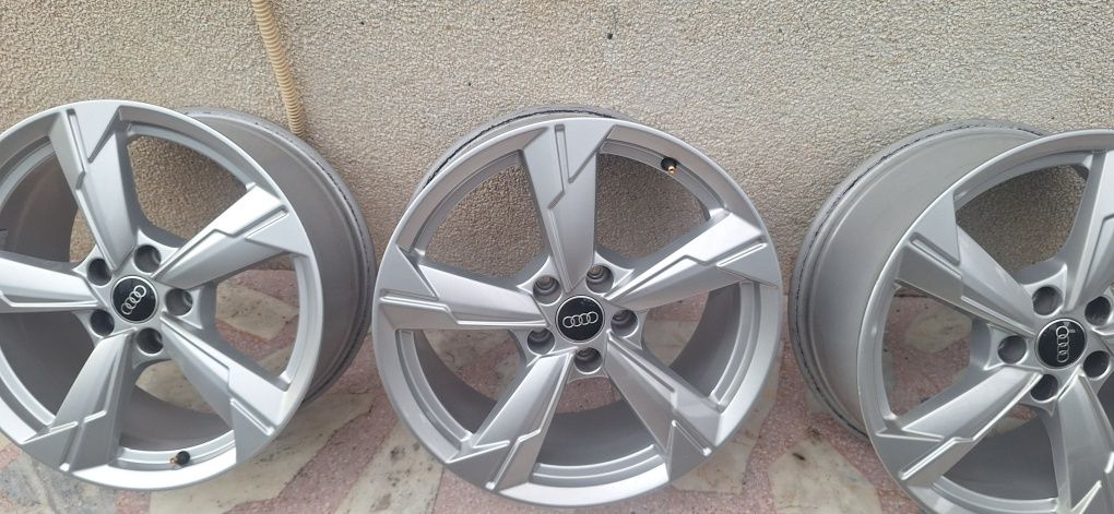 ОРИГИНАЛНИ Джанти 5х112 за -AUDI/VAG- 8Jx18H2, ET39