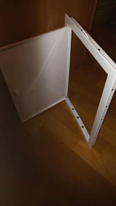 Люк- Дверца Ревизионнная Высота 40 см. Ширина 30 см