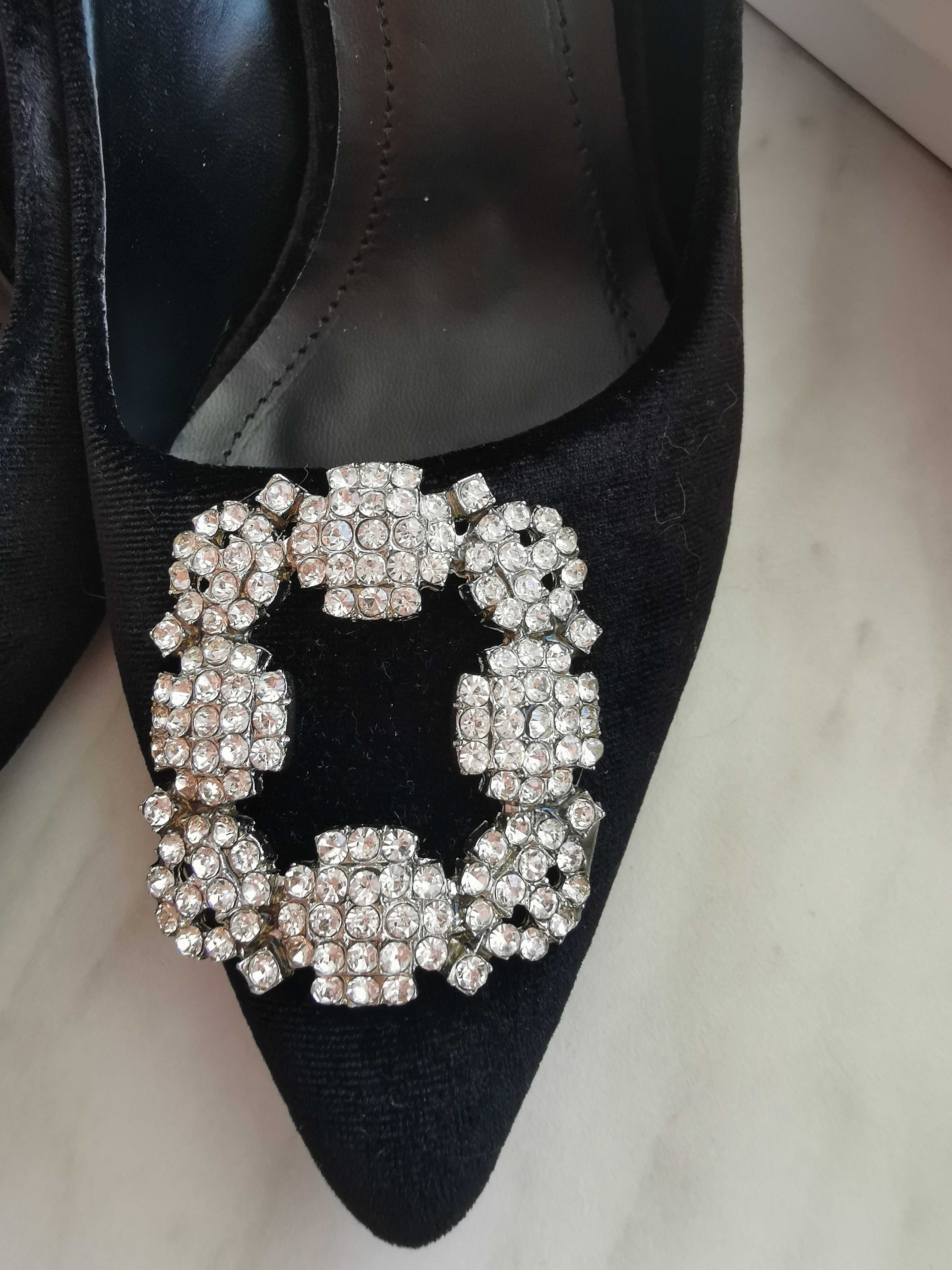 Pantofi de seara din catifea