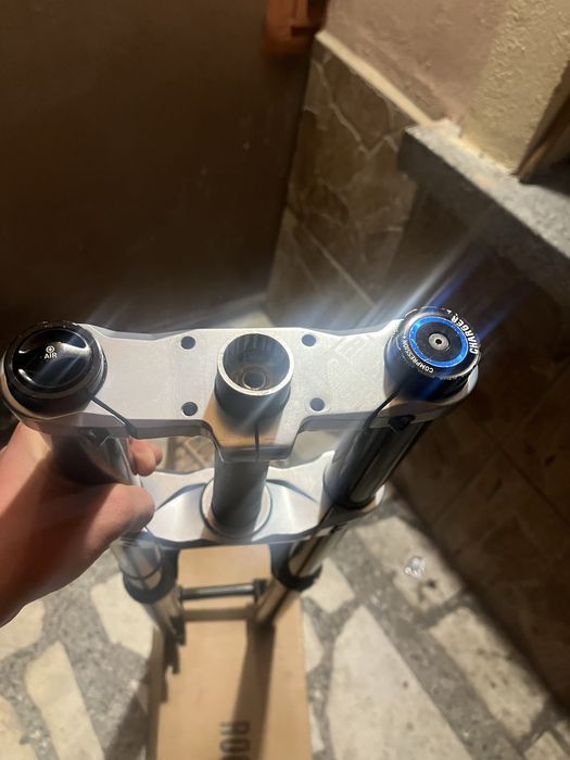 Вилка за велосипед rock shox boxxer 2020 200 mm
