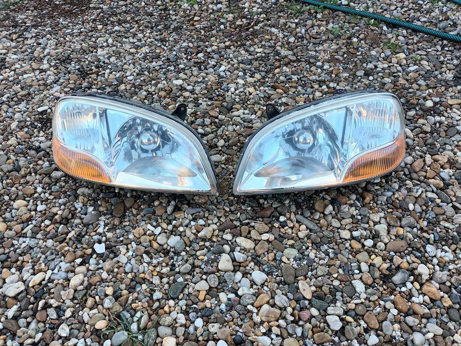 ляв и десен фар за сузуки игнис SUZUKI IGNIS