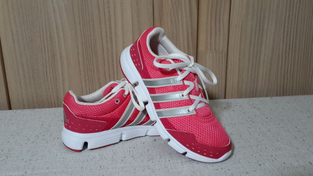Adidasi Adidas run cool nr 36 2/3