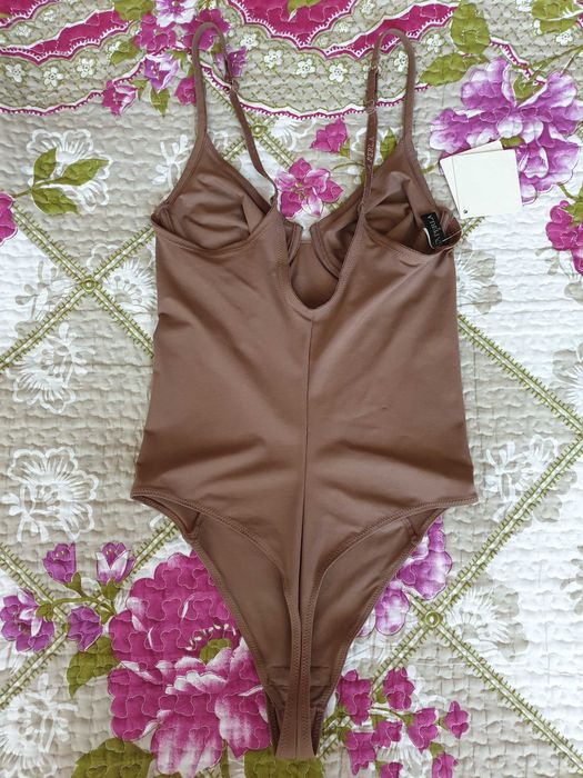 Body nude bej maro string La Perla