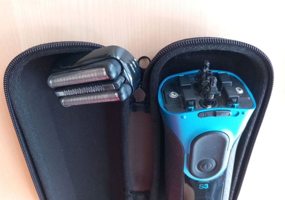 Електрическа самобръсначка Braun Series 3 ProSkin