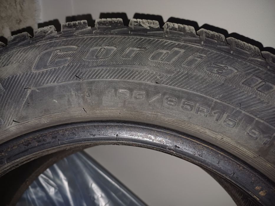 Продам шины 195/65/R15